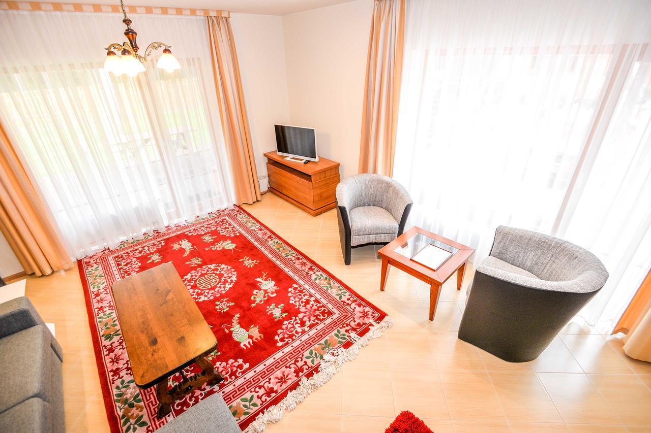 Salkoni Apartment ปาเป ภายนอก รูปภาพ